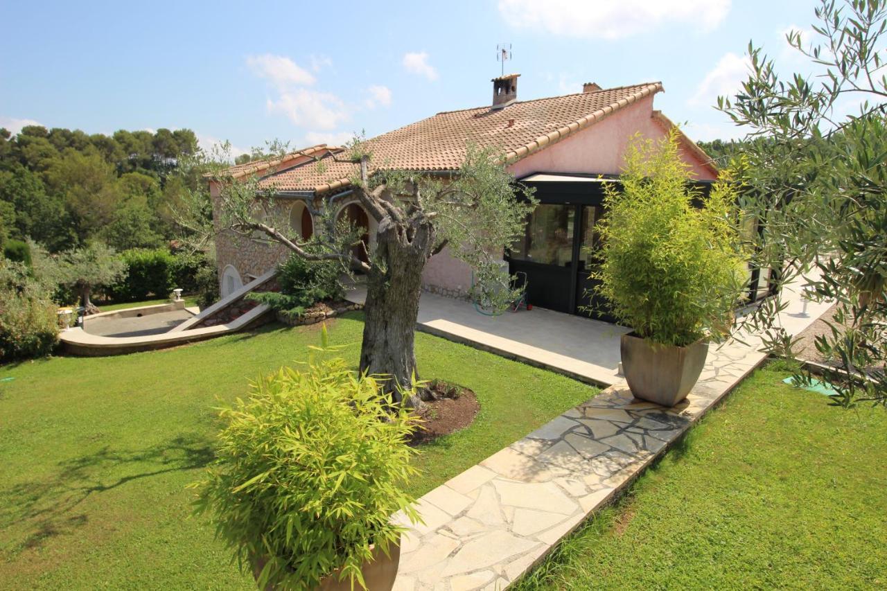 Villa Jalna Chambre, Suites Et Appartement Roquefort-les-Pins Εξωτερικό φωτογραφία