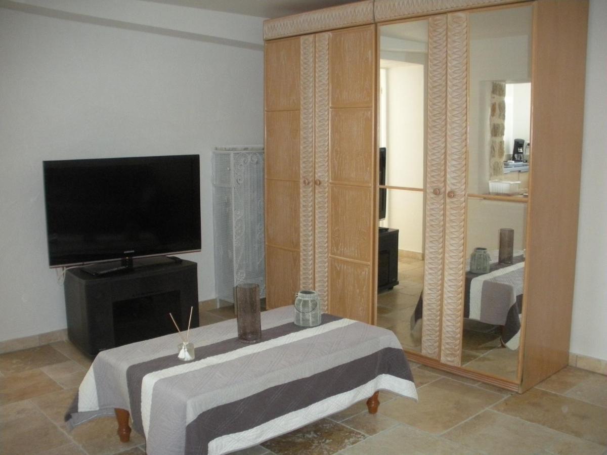 Villa Jalna Chambre, Suites Et Appartement Roquefort-les-Pins Εξωτερικό φωτογραφία